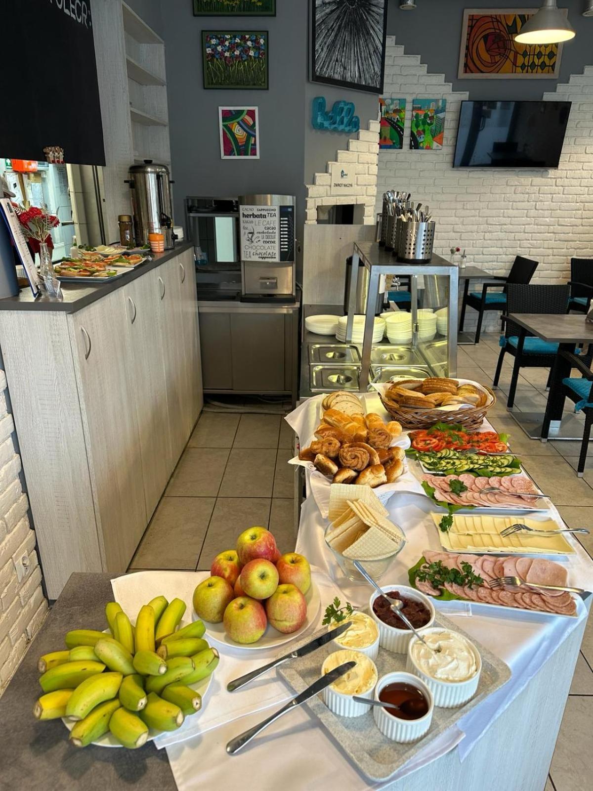 Hostel Centrum Радом Екстериор снимка
