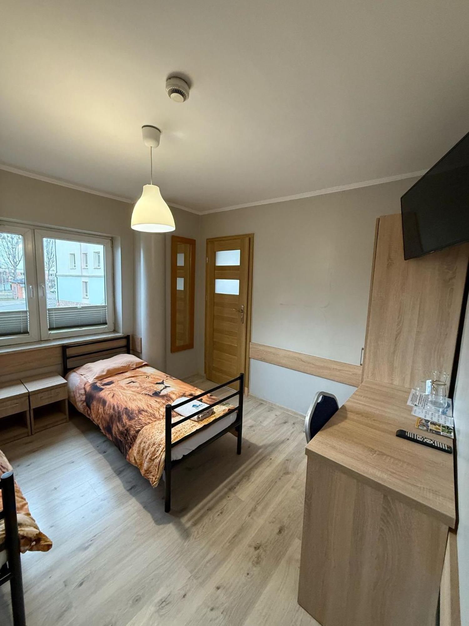 Hostel Centrum Радом Екстериор снимка