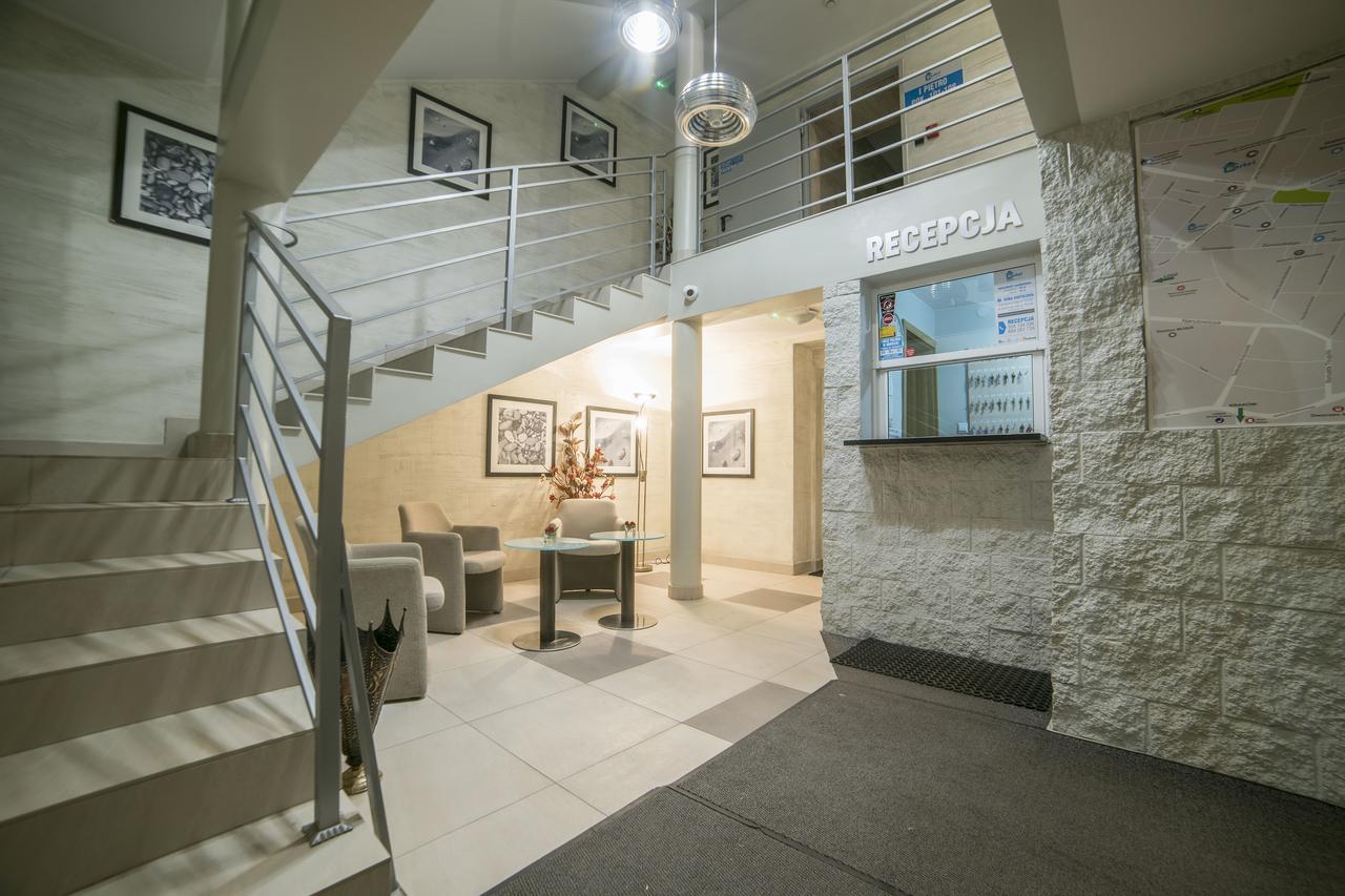 Hostel Centrum Радом Екстериор снимка