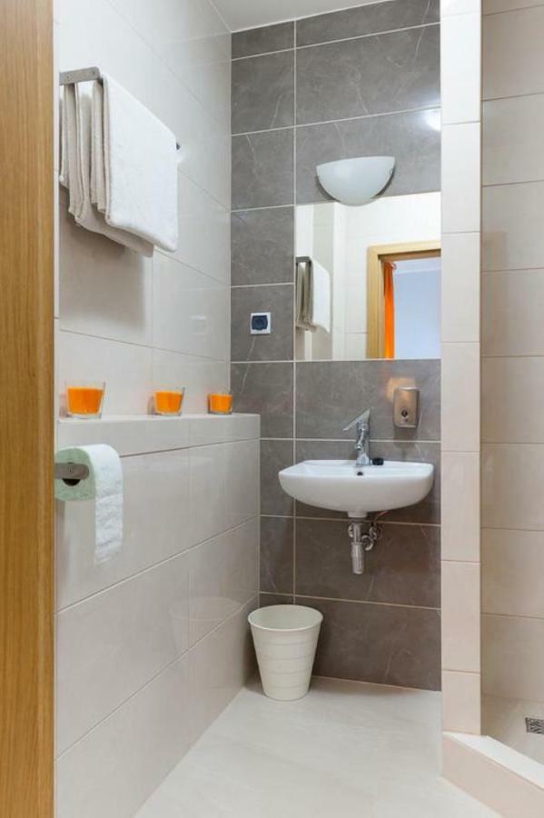 Hostel Centrum Радом Екстериор снимка